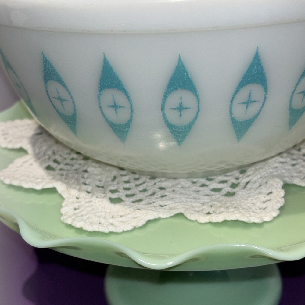 Vtg Atomic Eyes Pyrex Mixing Bowl MCM 1950s Unmarked White & Turquoise 403 - Picture 2 of 13